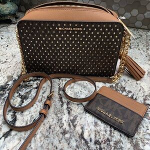 Michael Kors Ginny Camera Crossbody with Stars and Wallet Card Case